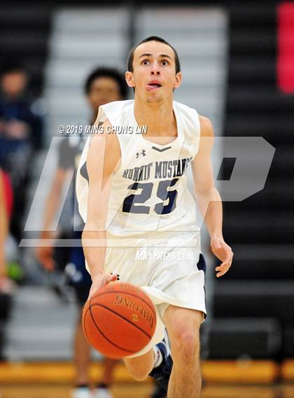 Thumbnail 2 in Trabuco Hills vs. Millikan (Tustin Holiday Classic) photogallery.