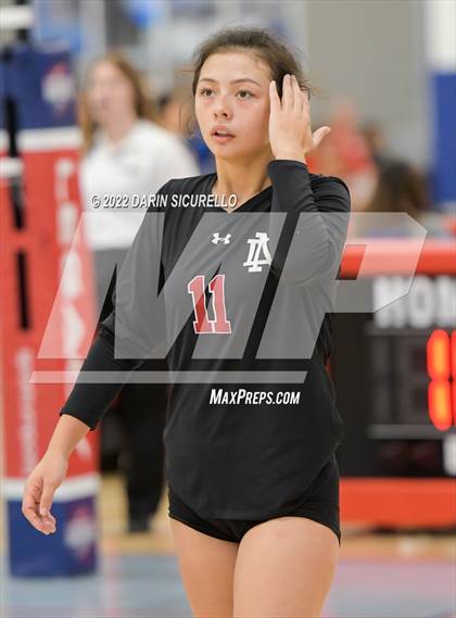 Thumbnail 2 in Village Christian vs. North Douglas (Nike TOC Southwest) photogallery.