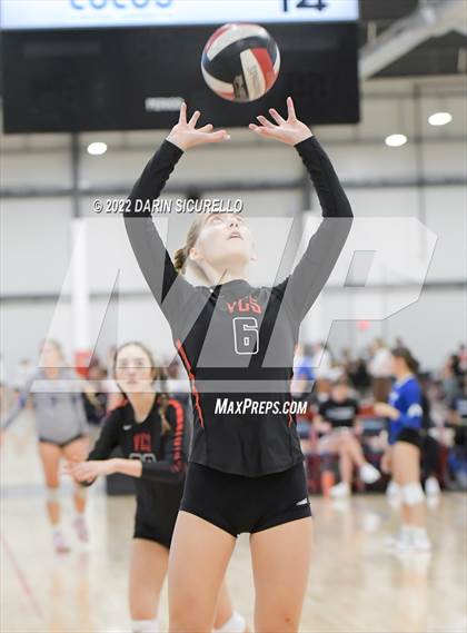 Thumbnail 3 in Village Christian vs. North Douglas (Nike TOC Southwest) photogallery.