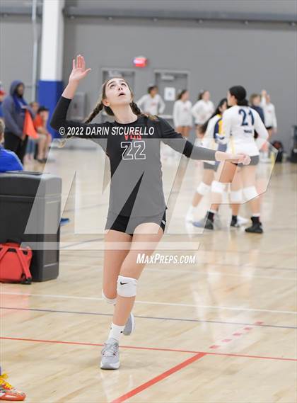Thumbnail 2 in Village Christian vs. North Douglas (Nike TOC Southwest) photogallery.