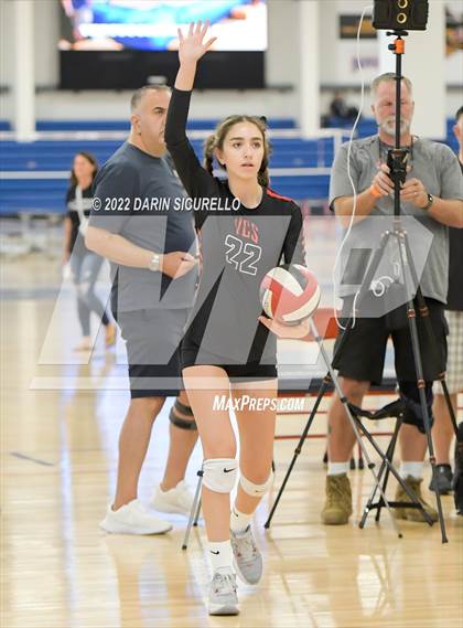 Thumbnail 2 in Village Christian vs. North Douglas (Nike TOC Southwest) photogallery.