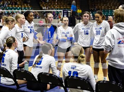 Thumbnail 1 in Alamosa vs. The Village (CHSAA 3A Third Round) photogallery.