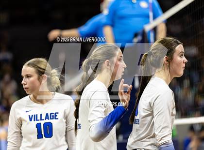 Thumbnail 3 in Alamosa vs. The Village (CHSAA 3A Third Round) photogallery.