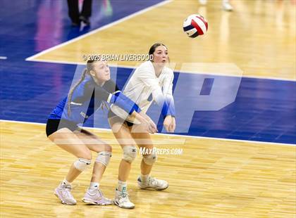 Thumbnail 2 in Alamosa vs. The Village (CHSAA 3A Third Round) photogallery.