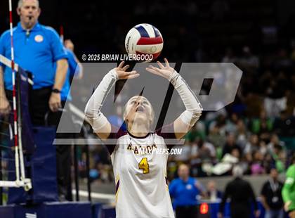 Thumbnail 2 in Alamosa vs. The Village (CHSAA 3A Third Round) photogallery.