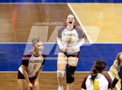 Thumbnail 1 in Alamosa vs. The Village (CHSAA 3A Third Round) photogallery.
