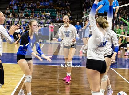 Thumbnail 1 in Alamosa vs. The Village (CHSAA 3A Third Round) photogallery.