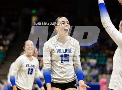 Thumbnail 1 in Alamosa vs. The Village (CHSAA 3A Third Round) photogallery.