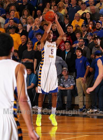 Thumbnail 1 in Johnsonburg vs. Lincoln Park Performing Arts (PIAA Class A Western Final) photogallery.