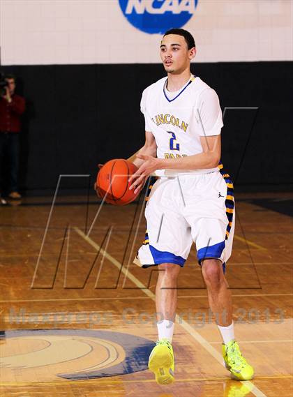 Thumbnail 3 in Johnsonburg vs. Lincoln Park Performing Arts (PIAA Class A Western Final) photogallery.