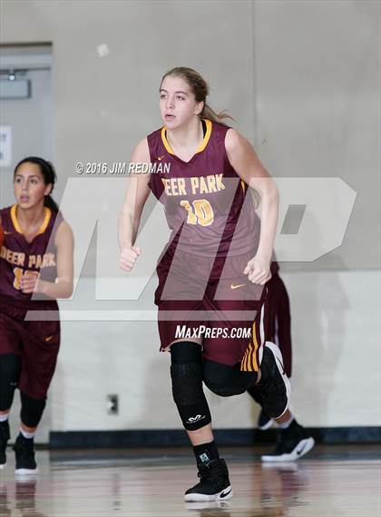 Thumbnail 3 in Sam Rayburn vs. Deer Park (McDonld's Texas Invitational) photogallery.