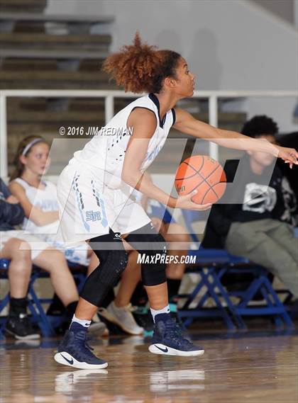 Thumbnail 3 in Sam Rayburn vs. Deer Park (McDonld's Texas Invitational) photogallery.