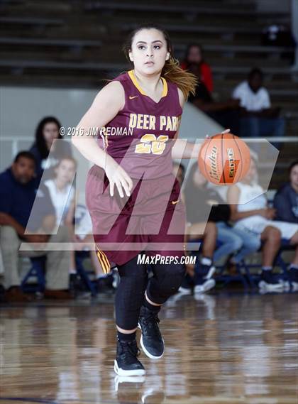 Thumbnail 3 in Sam Rayburn vs. Deer Park (McDonld's Texas Invitational) photogallery.