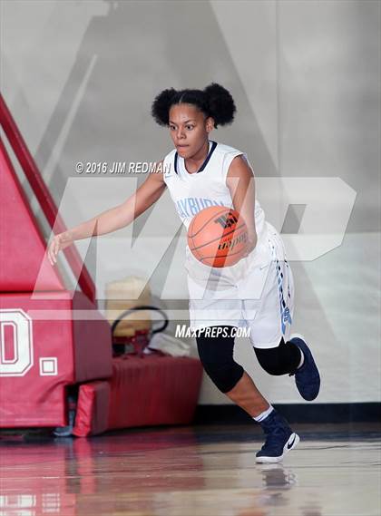 Thumbnail 2 in Sam Rayburn vs. Deer Park (McDonld's Texas Invitational) photogallery.