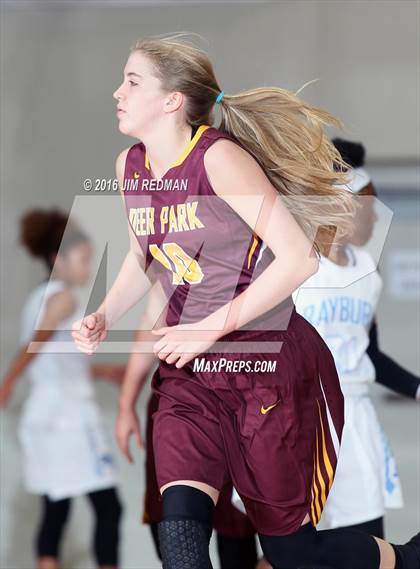 Thumbnail 2 in Sam Rayburn vs. Deer Park (McDonld's Texas Invitational) photogallery.