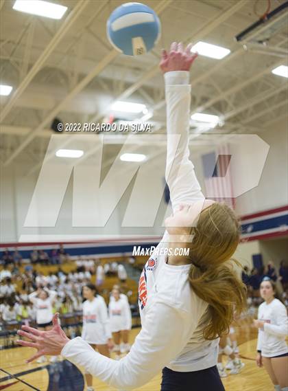 Thumbnail 2 in Seven Lakes @ Tompkins photogallery.