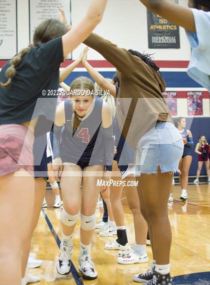 Thumbnail 3 in Seven Lakes @ Tompkins photogallery.