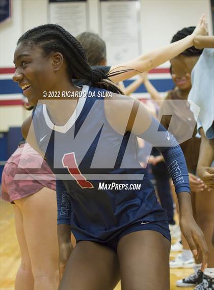 Thumbnail 2 in Seven Lakes @ Tompkins photogallery.