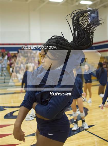 Thumbnail 1 in Seven Lakes @ Tompkins photogallery.