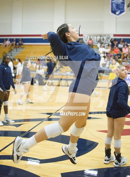 Thumbnail 3 in Seven Lakes @ Tompkins photogallery.
