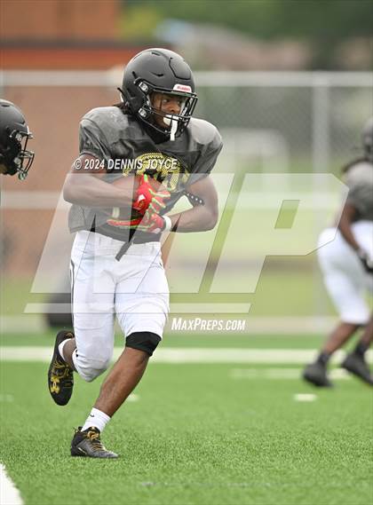 Thumbnail 1 in Webster Thomas @ Rush-Henrietta (Scrimmage) photogallery.