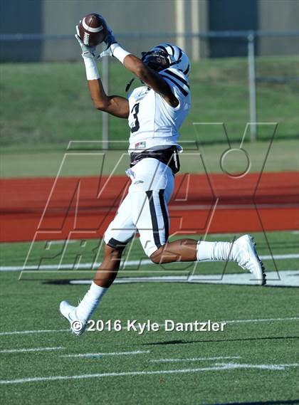 Thumbnail 3 in Grandview @ Benbrook photogallery.