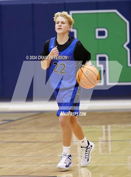 Thumbnail 1 in Fremont @ Ridgeline (Sophomore) photogallery.