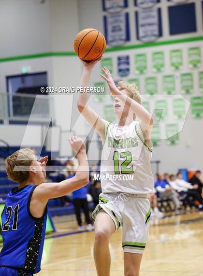 Thumbnail 1 in Fremont @ Ridgeline (Sophomore) photogallery.