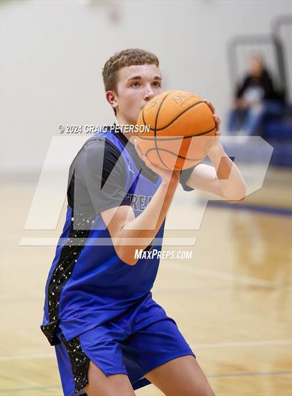 Thumbnail 3 in Fremont @ Ridgeline (Sophomore) photogallery.