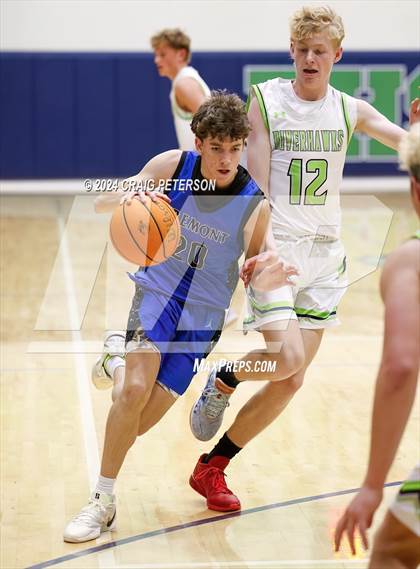 Thumbnail 1 in Fremont @ Ridgeline (Sophomore) photogallery.