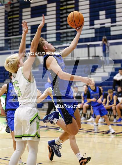 Thumbnail 1 in Fremont @ Ridgeline (Sophomore) photogallery.