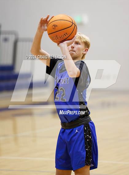 Thumbnail 1 in Fremont @ Ridgeline (Sophomore) photogallery.