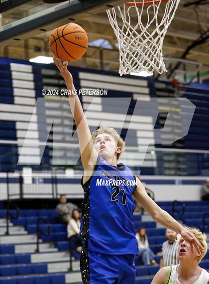 Thumbnail 3 in Fremont @ Ridgeline (Sophomore) photogallery.