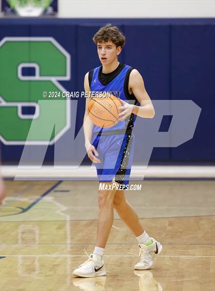 Thumbnail 3 in Fremont @ Ridgeline (Sophomore) photogallery.