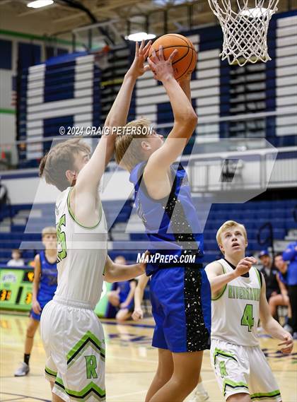 Thumbnail 1 in Fremont @ Ridgeline (Sophomore) photogallery.