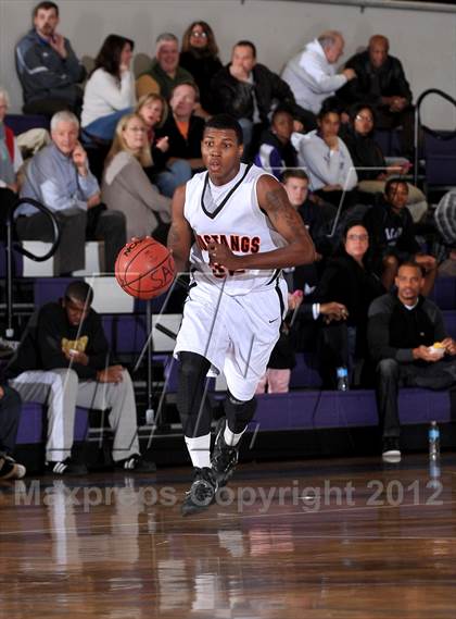 Thumbnail 2 in Pleasant Grove vs. Foothill (St. Hope Elite Hoops Classic) photogallery.