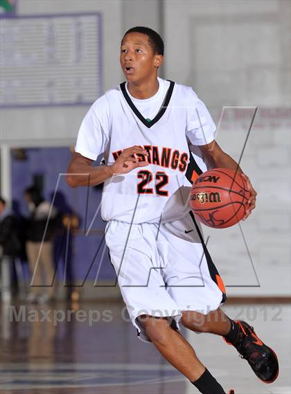 Thumbnail 1 in Pleasant Grove vs. Foothill (St. Hope Elite Hoops Classic) photogallery.