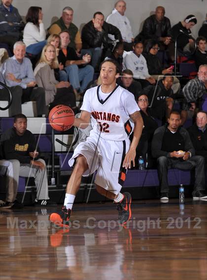Thumbnail 3 in Pleasant Grove vs. Foothill (St. Hope Elite Hoops Classic) photogallery.