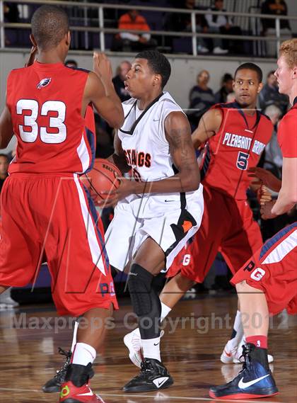 Thumbnail 1 in Pleasant Grove vs. Foothill (St. Hope Elite Hoops Classic) photogallery.