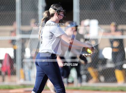 Thumbnail 1 in Rio Linda @ Vista del Lago photogallery.