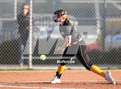 Thumbnail 3 in Rio Linda @ Vista del Lago photogallery.