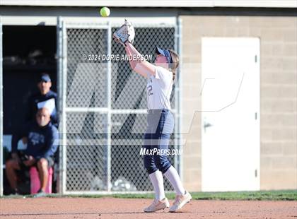 Thumbnail 3 in Rio Linda @ Vista del Lago photogallery.