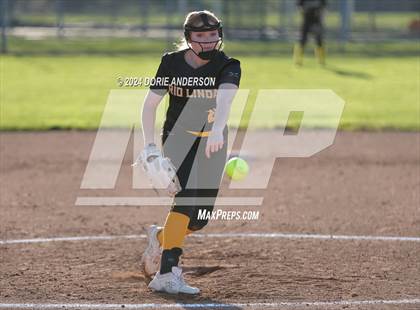 Thumbnail 3 in Rio Linda @ Vista del Lago photogallery.