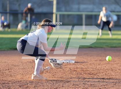 Thumbnail 2 in Rio Linda @ Vista del Lago photogallery.