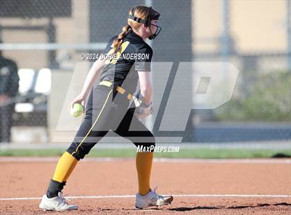 Thumbnail 1 in Rio Linda @ Vista del Lago photogallery.