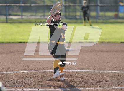 Thumbnail 3 in Rio Linda @ Vista del Lago photogallery.