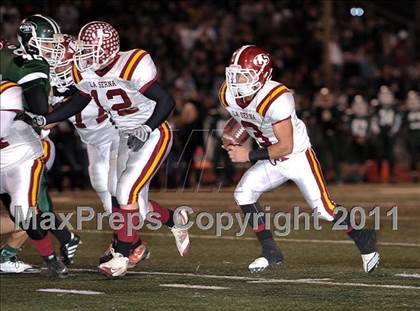 Thumbnail 3 in Bonita vs. La Serna (CIF SS Semifinal) photogallery.