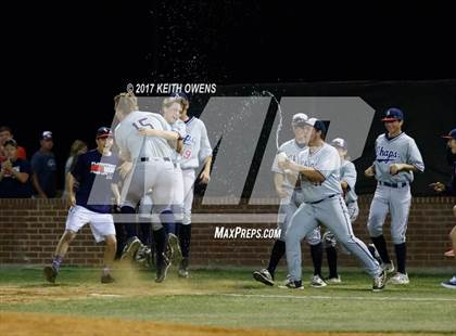 Thumbnail 2 in Aubrey vs. Sanger (UIL 4A Region 2 Area Playoff) photogallery.