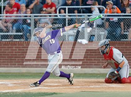 Thumbnail 2 in Aubrey vs. Sanger (UIL 4A Region 2 Area Playoff) photogallery.
