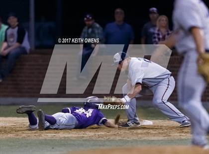 Thumbnail 1 in Aubrey vs. Sanger (UIL 4A Region 2 Area Playoff) photogallery.